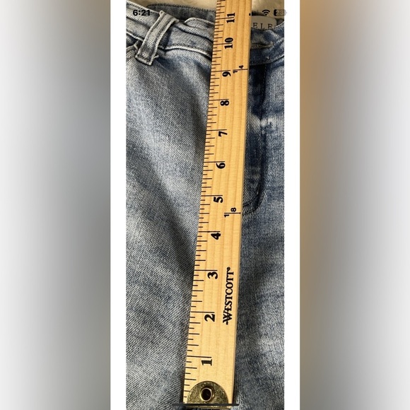 Blakeley Size 3 Women’s  Wide Leg  Crop Stretch Jeans Destroyed - Picture 8 of 11